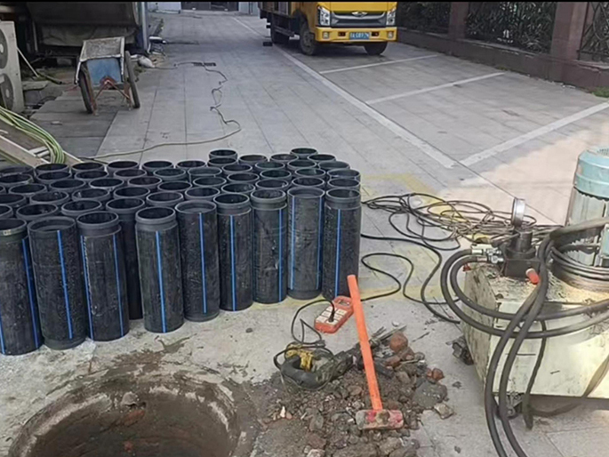 昌黎PE置换管厂家 DN315置换管 非开挖管短管置换